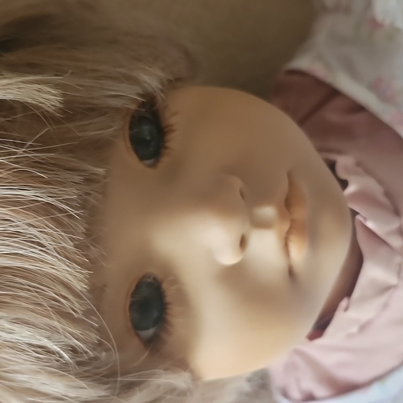 1991 Annette Himstedt Neblina Doll
